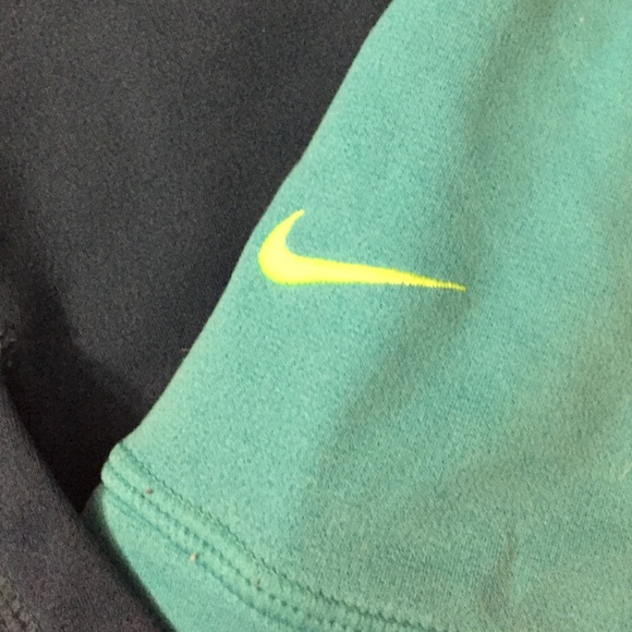 Fitted Nike Sweatshirt XL - Picture 2 of 4